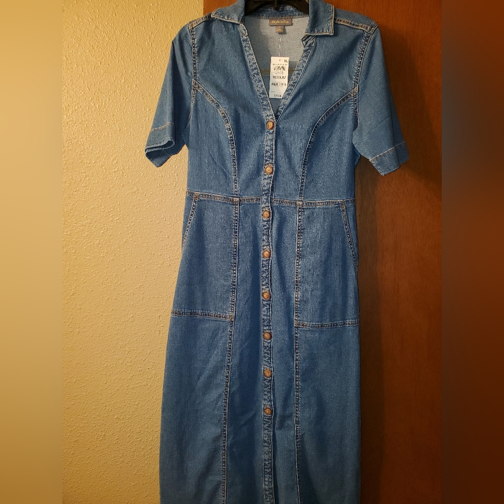 Style & Co Split Neckline Seamed Denim Button-Down Dress - Picture 5 of 7